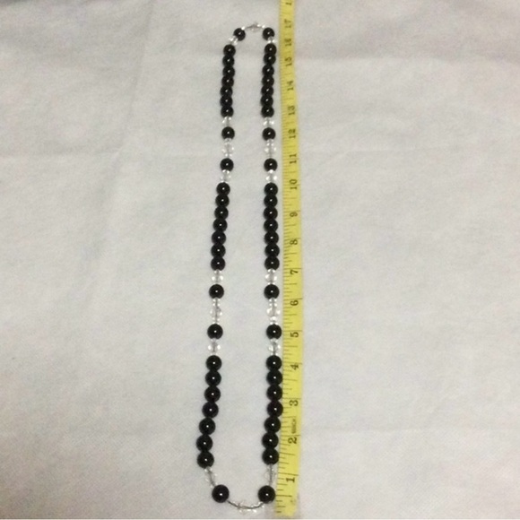 Elegant Vintage Onyx and Crystal Necklace - Picture 3 of 5